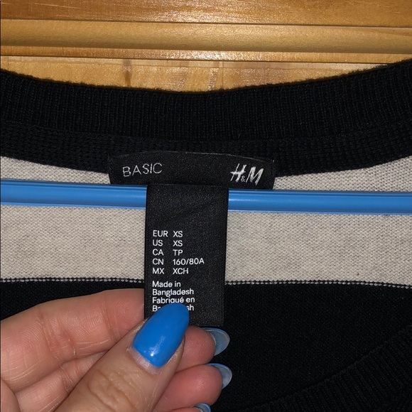 H & M dress - Picture 2 of 8